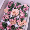 Floral cupcakes (box of 12 cupcakes)